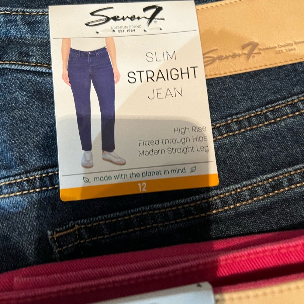 Ladies seven7 jeans size 6 straight leg no tag New from the pallet blue color